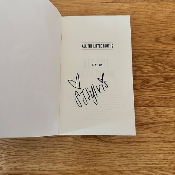 [SIGNED] First Edition Indie Covers English Prep Series by S.J. Sylvis - Picture 7 of 10